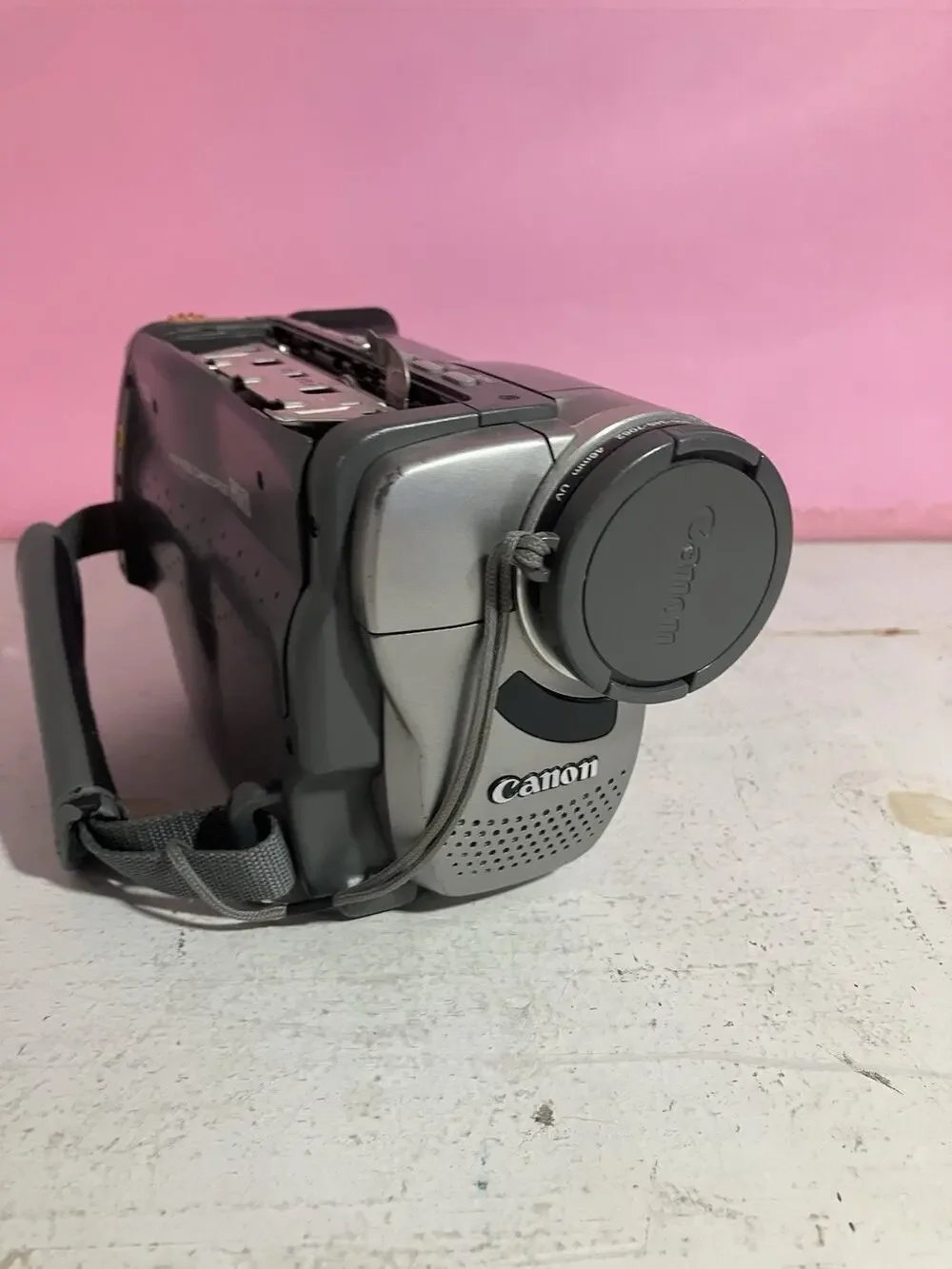 Canon ES 60 Vintage Handheld Video Camera No Charger Digital 700× (PARTS ONLY)